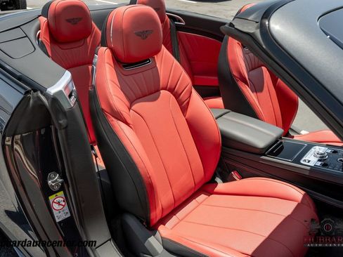 Used 2024 Bentley Continental GT V8 AWD/4WD image 25