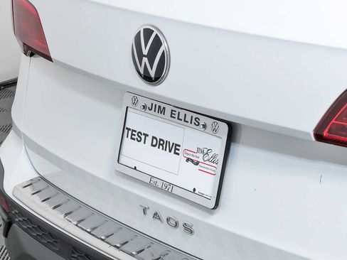 Certified 2023 Volkswagen Taos S FWD image 36