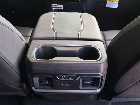 Used 2025 GMC Sierra 1500 SLT AWD/4WD image 25
