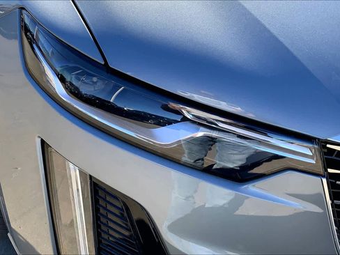 Used 2023 Cadillac XT6 Premium Luxury w/ Technology Package image 26