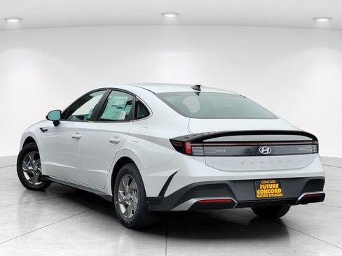 New 2026 Hyundai Sonata SE FWD image 5