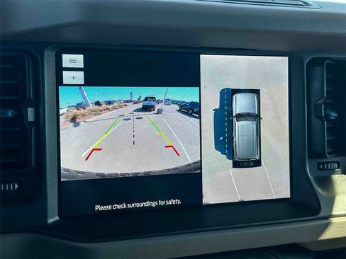 Used 2024 Ford Bronco Wildtrak image 32