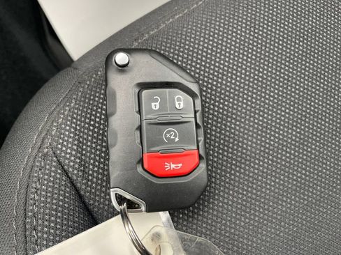 Certified 2022 Jeep Wrangler Unlimited Sport AWD/4WD image 25