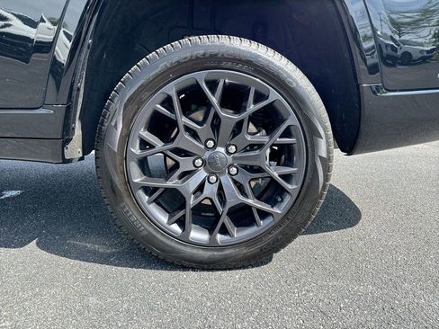 Used 2023 Jeep Grand Cherokee L Summit image 29