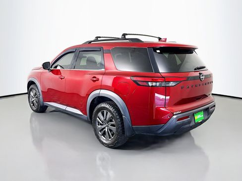 Used 2022 Nissan Pathfinder SV w/ SV Black Package FWD image 7