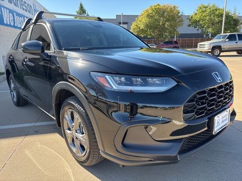 New 2026 Honda HR-V LX image 2