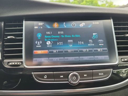 Used 2020 Buick Encore Preferred w/ Safety Package FWD image 21