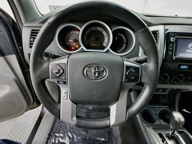 Used 2014 Toyota Tacoma 4x4 Double Cab w/ SR5 Package image 11
