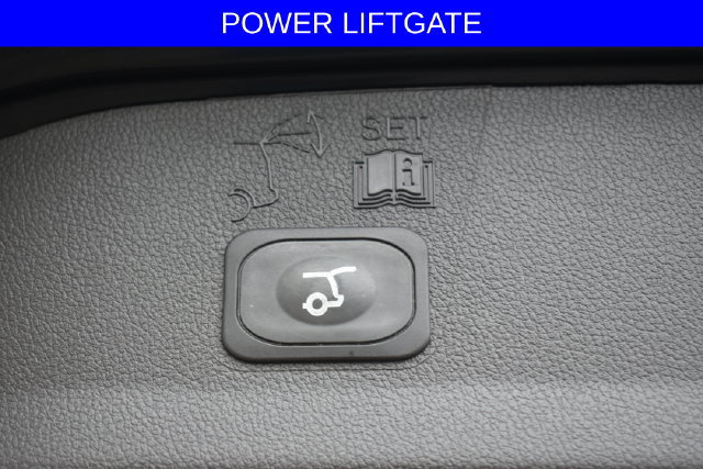 Used 2016 Ford Escape Titanium AWD/4WD image 7