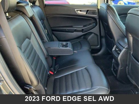 Used 2023 Ford Edge SEL image 15