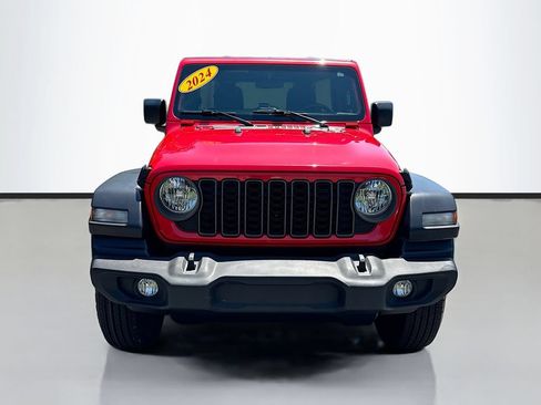 Used 2024 Jeep Wrangler Unlimited Sport AWD/4WD image 2