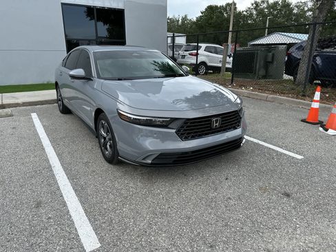 Used 2025 Honda Accord EX-L image 11