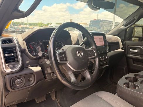 Used 2024 RAM 2500 Big Horn w/ Off Road Package AWD/4WD image 12