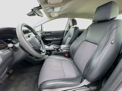 Used 2018 Honda Clarity Plug-In Hybrid image 13