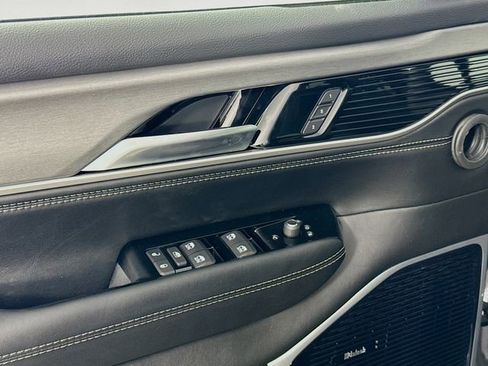 New 2026 Jeep Grand Wagoneer Limited AWD/4WD image 18