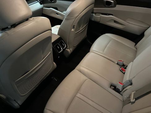 Certified 2023 Kia Sorento S AWD/4WD image 16