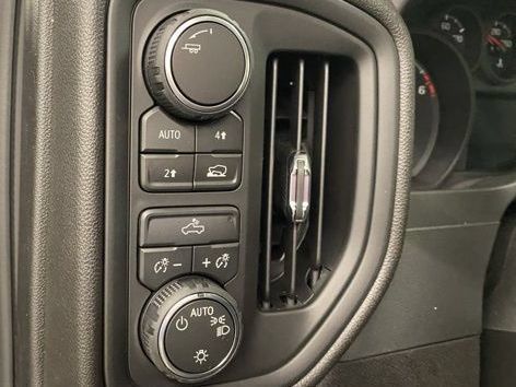 New 2026 Chevrolet Silverado 1500 Custom w/ Turbomax Blackout Package AWD/4WD image 31