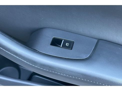 Certified 2022 MAZDA MAZDA3 s image 21