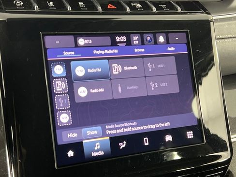 Used 2023 Jeep Grand Cherokee Laredo image 30