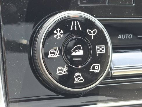 New 2026 Nissan Armada Platinum AWD/4WD image 8