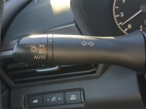 Used 2024 Nissan Altima 2.5 SV image 27