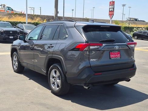 Used 2025 Toyota RAV4 XLE FWD image 11