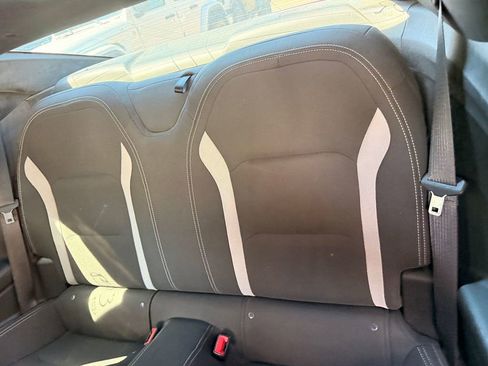 Used 2020 Chevrolet Camaro LT w/ Technology Package RWD image 4