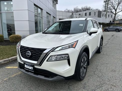 Certified 2023 Nissan Rogue SV w/ SV Premium B Package image 4