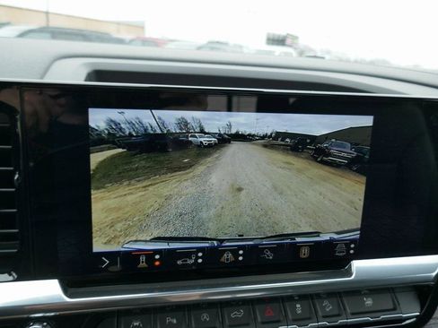 New 2026 GMC Sierra 1500 SLT image 25