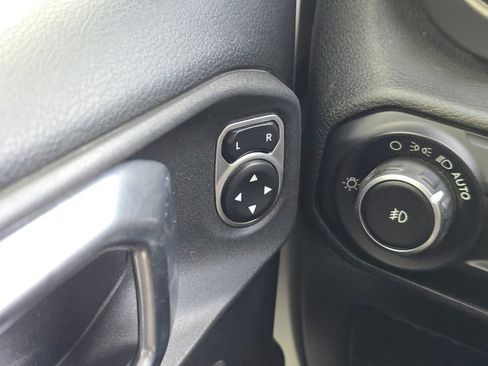 Used 2019 Jeep Wrangler Unlimited Sport S AWD/4WD image 31