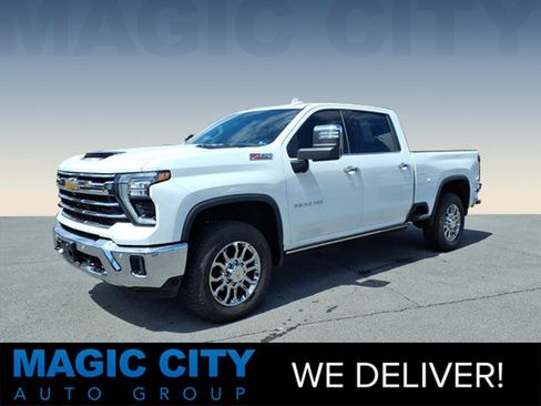 Used 2026 Chevrolet Silverado 2500 LTZ w/ LTZ Convenience Package AWD/4WD image 1