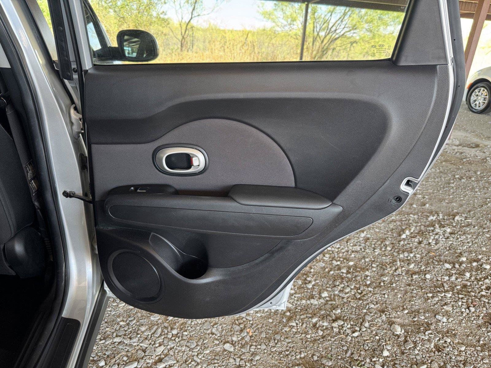 Used 2019 Kia Soul + FWD image 29