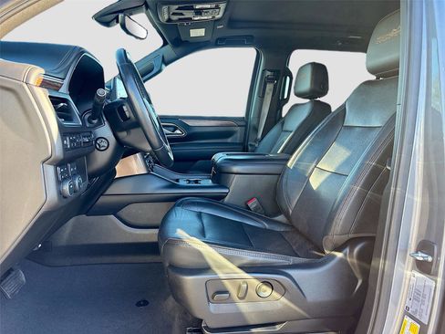 Used 2021 Chevrolet Suburban High Country image 26