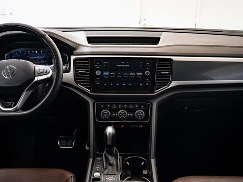 Used 2021 Volkswagen Atlas SEL Premium image 31