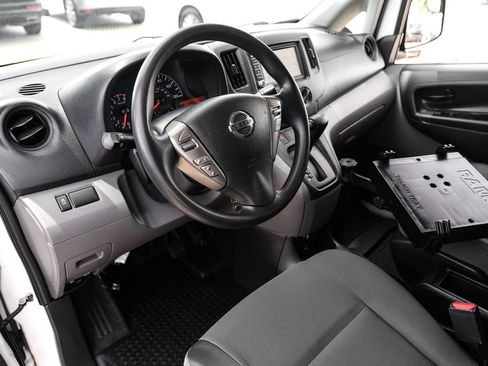 Used 2021 Nissan NV200 S w/ Back Door Glass Package FWD image 2