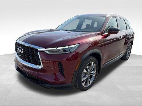 Used 2023 INFINITI QX60 Luxe w/ Cargo Package FWD image 3