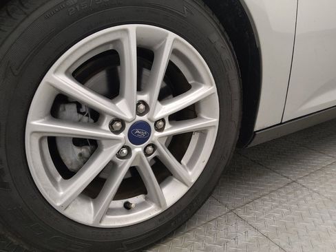Used 2016 Ford Focus SE FWD image 31