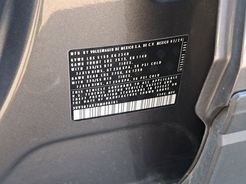 Used 2024 Volkswagen Tiguan SE FWD image 36