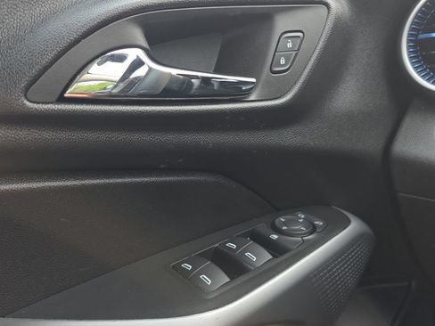 Used 2026 Chevrolet Trax LS FWD image 11