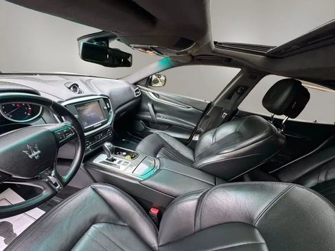 Used 2015 Maserati Ghibli RWD image 12