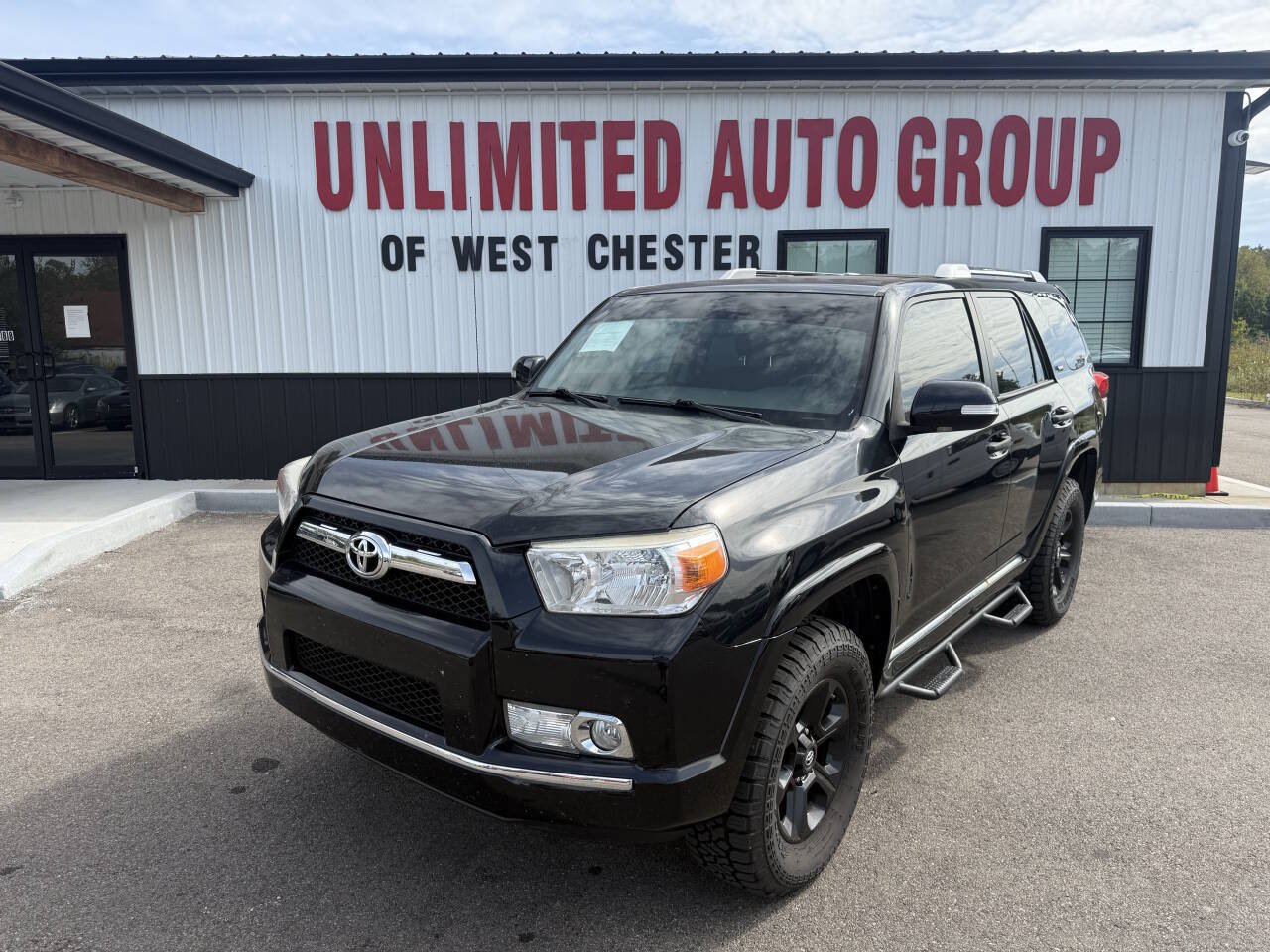 Used 2011 Toyota 4Runner SR5 w/ Premium Pkg w/Leather AWD/4WD image 1