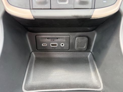 Used 2024 GMC Terrain Denali w/ Denali Premium Package AWD/4WD image 28