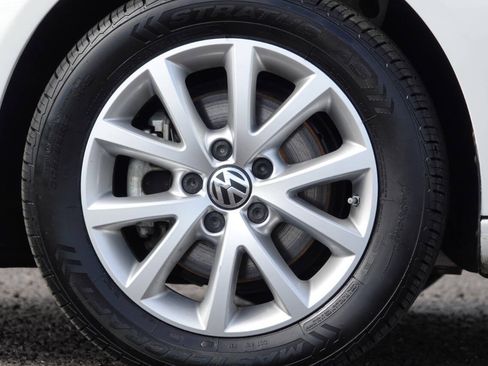 Used 2010 Volkswagen Jetta Limited Edition FWD image 52