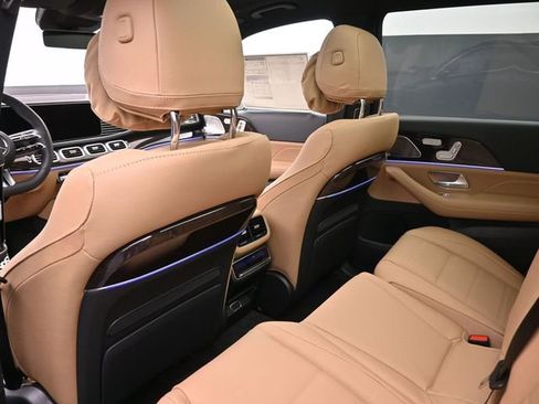 New 2026 Mercedes-Benz GLS 450 4MATIC image 10