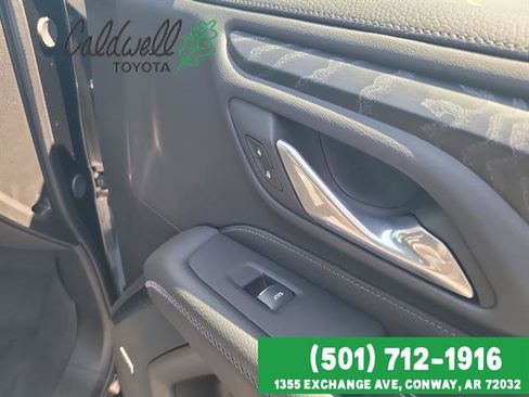 Used 2024 GMC Yukon XL Denali w/ Denali Reserve Package AWD/4WD image 31