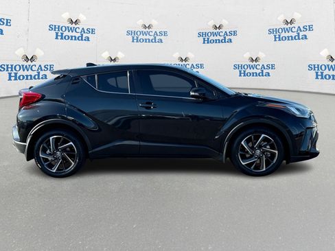 Used 2020 Toyota C-HR Limited image 9