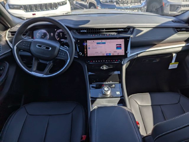 New 2027 Jeep Grand Cherokee Limited w/ Limited Altitude Package RWD image 16
