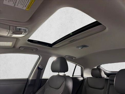 Used 2019 Hyundai Ioniq Limited FWD image 2