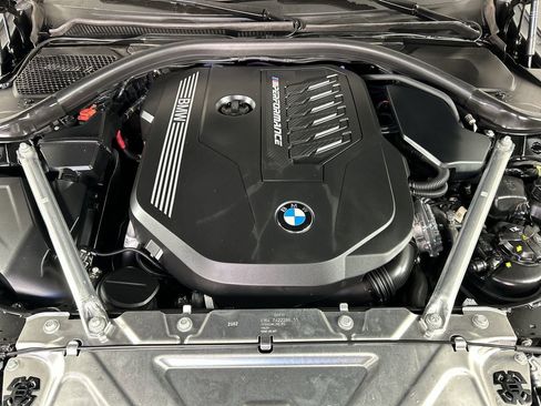 Used 2023 BMW M440i Coupe w/ Premium Package RWD image 11