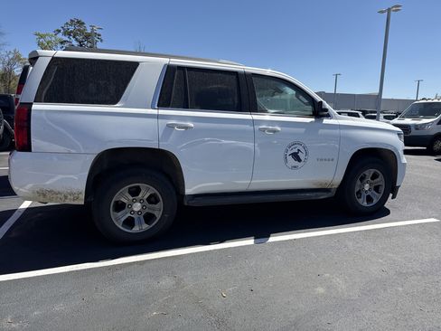 Used 2019 Chevrolet Tahoe LS image 10
